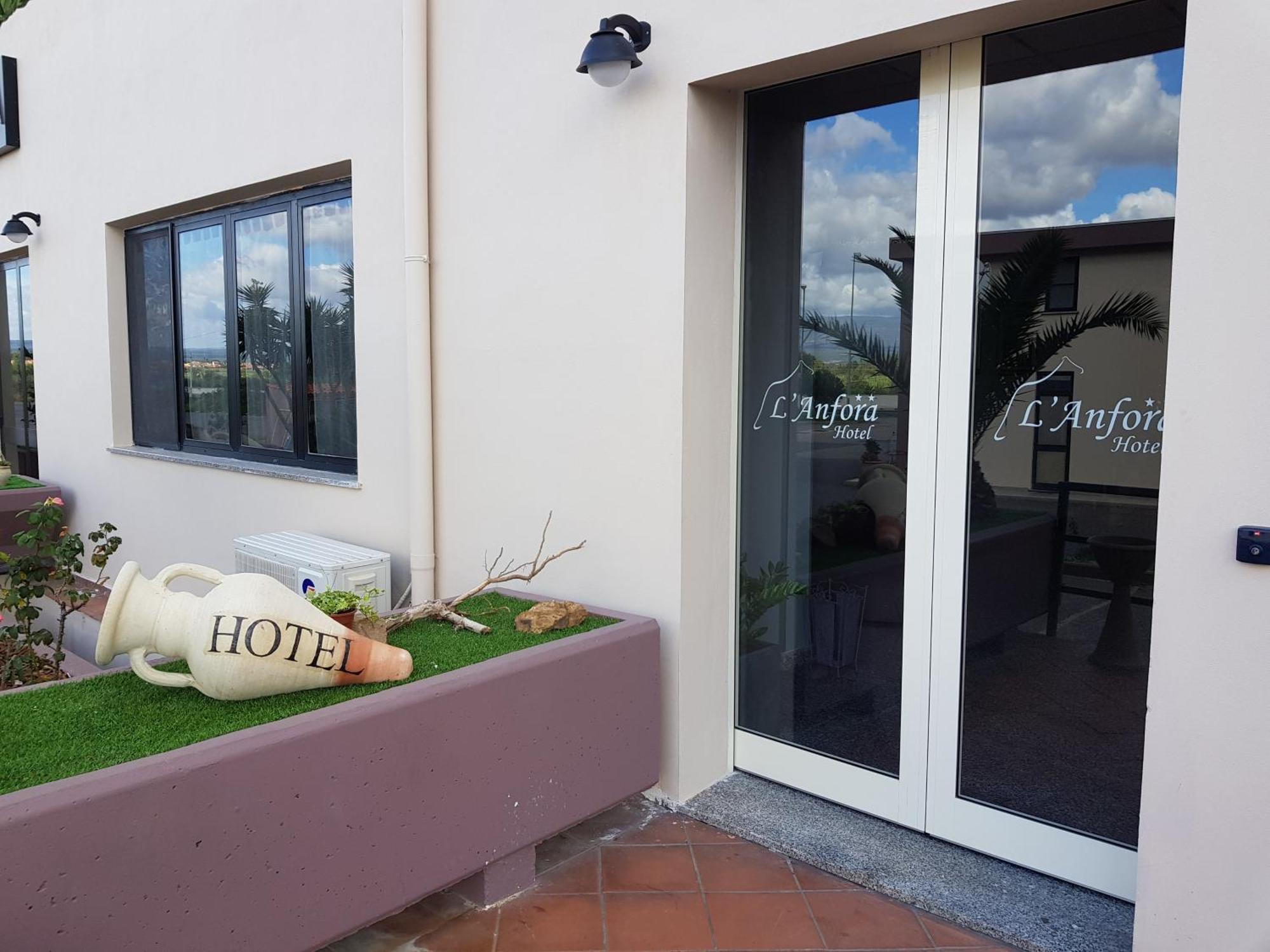 L Anfora Hotel Tramatza Ngoại thất bức ảnh